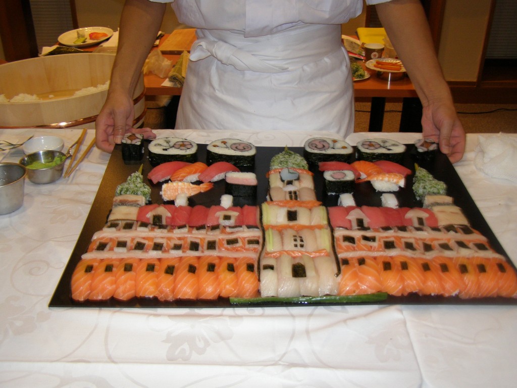 Sushi mistrza Kawasumi w formie obrazu przedstawiającego Zamek Królewski w Warszawie. Fot. Piotr Adamczewski